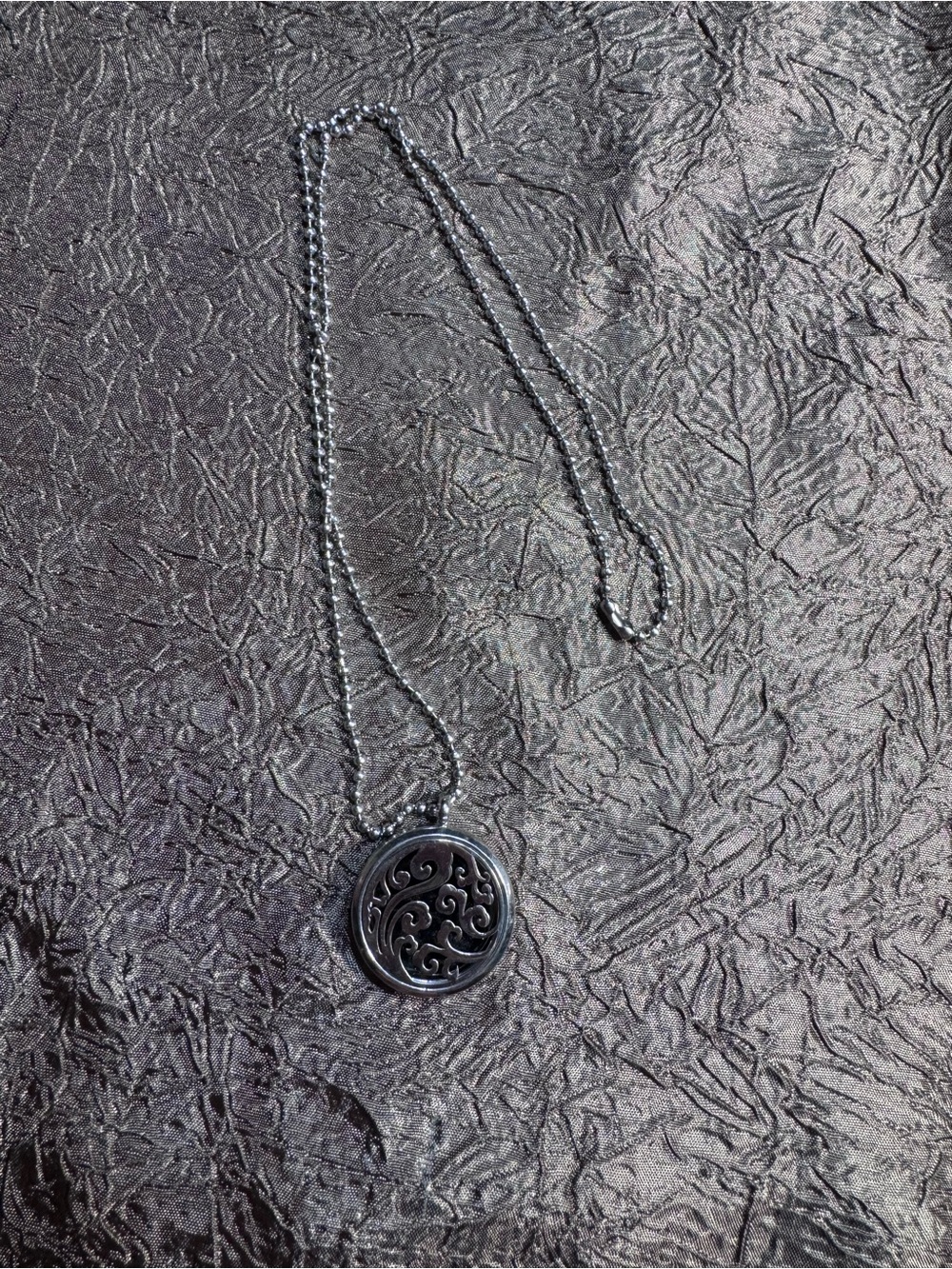 Silver Swirl Pendant Necklace